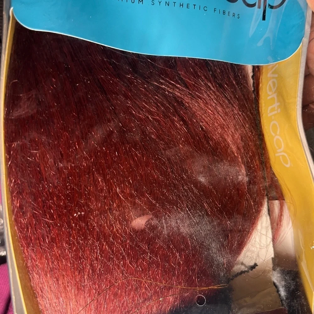 OUTRE SWEET HEART wig CR2 Cinnamon wine color.